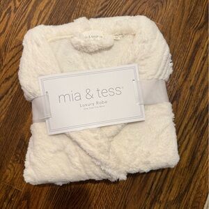 Mia & Tess Cream Luxury Robe